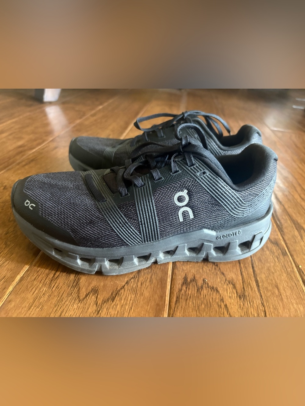 ON Running Cloudgo Shoes Black Eclipse Size 7 - Picture 2 of 9